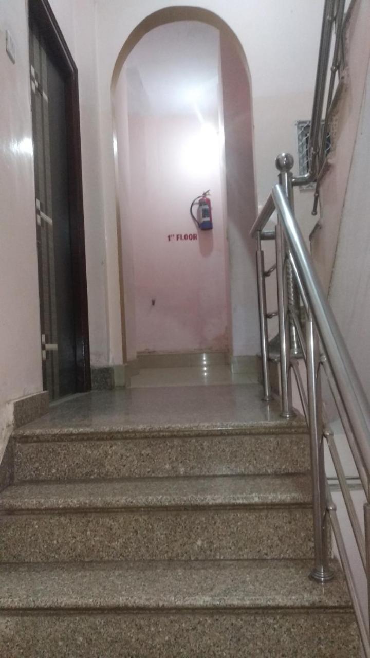 Hotel Giriraj Inn Varanasi Exterior foto