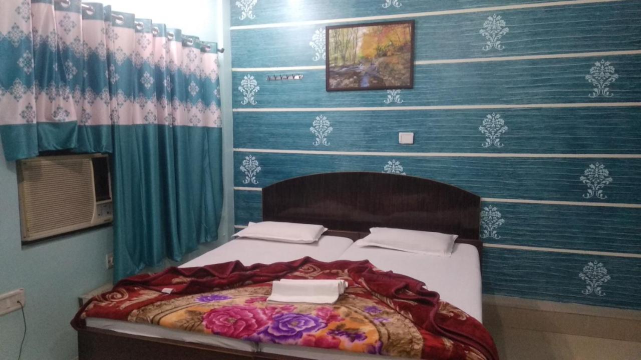 Hotel Giriraj Inn Varanasi Exterior foto